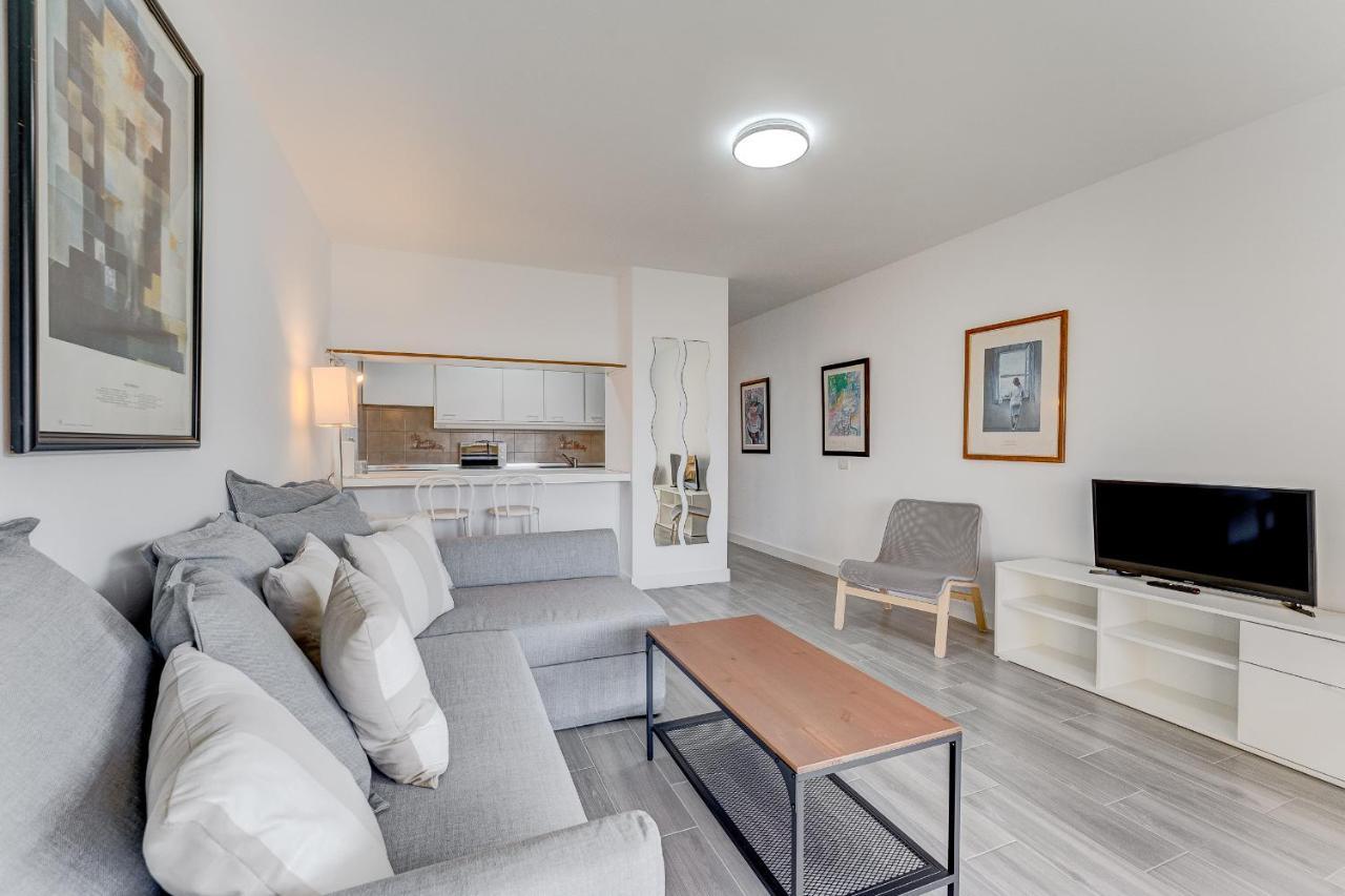 Apartment Great Terrace Ac In Heated Pool Wifi Parking
